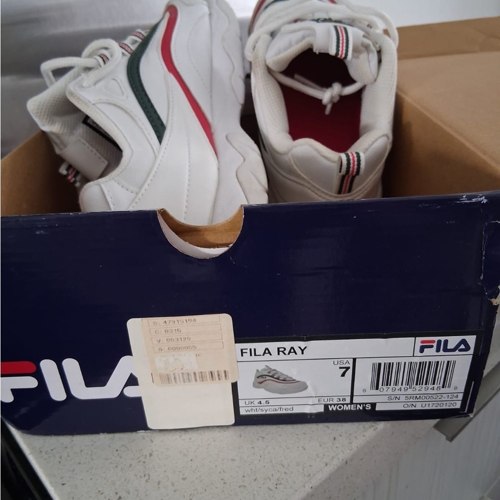 Fila women’s White Sneakers with Green and Red Stripes
